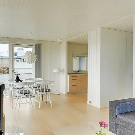Two-bedroom Holiday Sonderballe 04 *